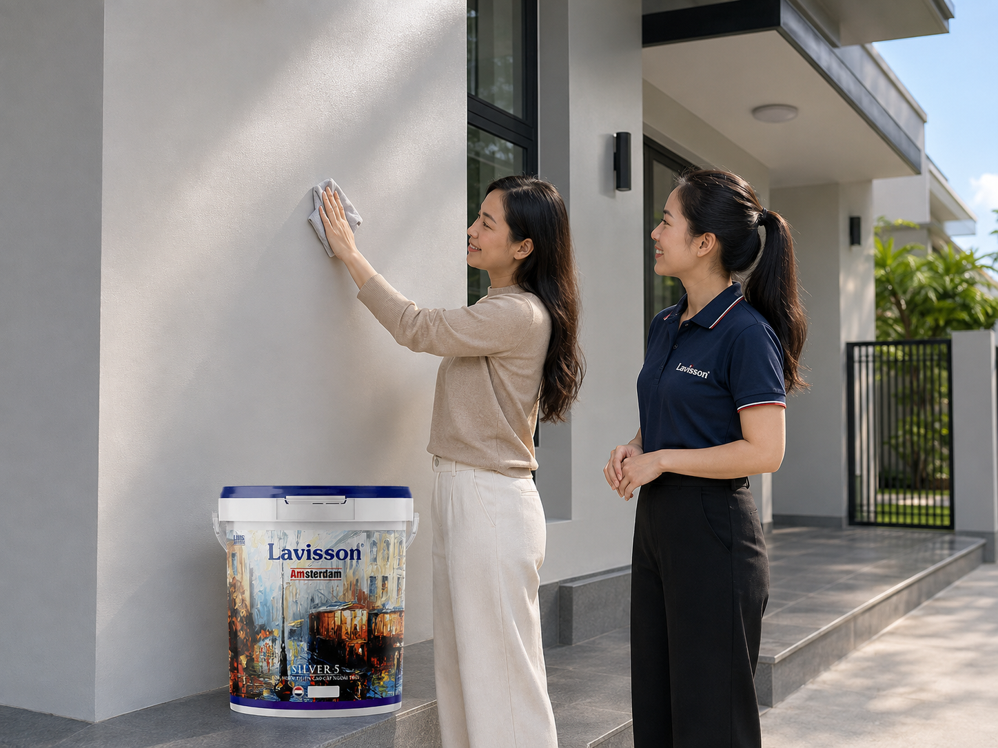 Đánh giá bề mặt sơn ngoại thất trước khi lựa chọn